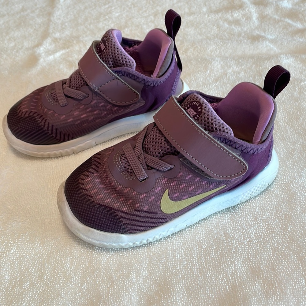 Nike Kids Free RN 2018 (TDV) (Infant/Toddler) size 8C, Violet/Gold
